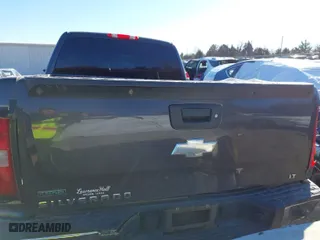 2011 Chevrolet Silverado 1500 LT with VIN 1GCRCSE03BZ227555, listed as a IAAI auction lot 41410334 with 163,633 mi miles. Bid and sale history available at carsss.com. Image 16.