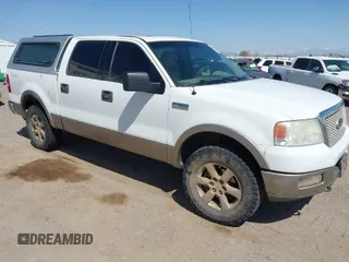 2004 Ford F-150 XLT with VIN 1FTPW14554KC29812, listed as a IAAI auction lot 41981798 with 225,155 mi miles. Bid and sale history available at carsss.com. Image 1.