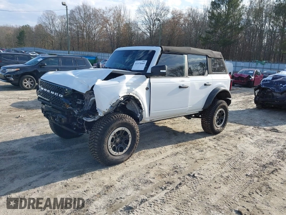 2022 Ford Bronco with VIN 1FMEE5DP7NLB41371, listed as a IAAI auction lot 41575668 with 5,168 mi miles. Bid and sale history available at carsss.com. Image 2.