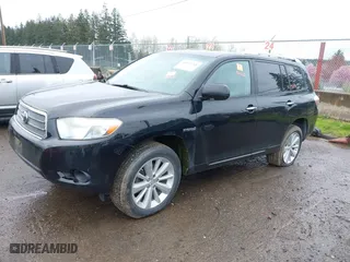 2008 Toyota Highlander Hybrid with VIN JTEEW41AX82023610, listed as a IAAI auction lot 41905788 with 277,370 mi miles. Bid and sale history available at carsss.com. Image 2.