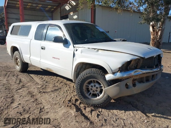 1998 Dodge Dakota SLT with VIN 1B7GG22Y6WS558179, listed as a IAAI auction lot 41673558 with 252,084 mi miles. Bid and sale history available at carsss.com. Image 1.