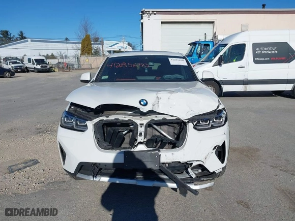 2022 BMW X4 xDrive30i with VIN 5UX33DT06N9M76214, listed as a IAAI auction lot 41285650 with NaN miles. Bid and sale history available at carsss.com. Image 13.