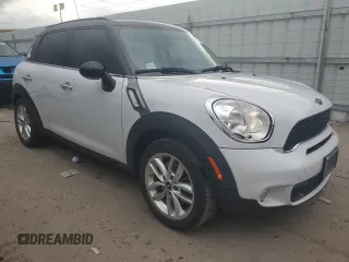 2014 MINI Countryman S z VIN WMWZC3C57EWP51864, wystawiony jako Copart lot #71233944 z przebiegiem 73 828 mil mil oraz Szkoda całkowita • Salvage title. Historia ofert i sprzedaży dostępna na DreamBid. Obrazek 4.