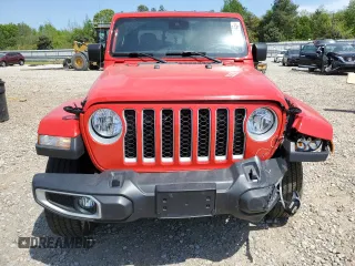 2020 Jeep Gladiator Overland z VIN 1C6HJTFG1LL198586, wystawiony jako Copart lot #52642145 z przebiegiem 61 728 mil mil oraz Szkoda całkowita • Salvage title. Historia ofert i sprzedaży dostępna na DreamBid. Obrazek 5.