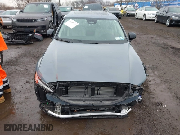 2024 Volvo S60 Plus Dark Theme with VIN 7JRL12TL5RG289457, listed as a IAAI auction lot 41657372 with 1,640 mi miles and . Bid and sale history available at DreamBid. Image 12.