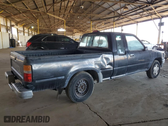 1994 Toyota Pickup with VIN 4TARN93P4RZ266079, listed as a Copart auction lot 52375385 with 165,824 mi miles and Clean title. Bid and sale history available at DreamBid. Image 3.