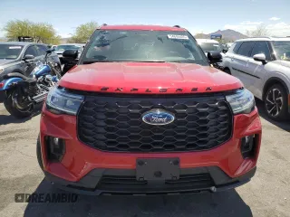 2025 Ford Explorer ST-Line with VIN 1FMUK7KH9SGA40462, listed as a Copart auction lot 54848405 with 8,111 mi miles and Salvage title. Bid and sale history available at DreamBid. Image 5.