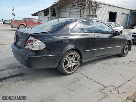 2006 Mercedes-Benz CLK-Class 3.5L with VIN WDBTJ56JX6F174833, listed as a Copart auction lot 45694465 with 144,172 mi miles and Salvage Title. Bid and sale history available at carsss.com. Image 3.