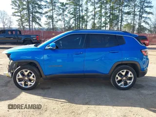 2020 Jeep Compass Limited with VIN 3C4NJDCB3LT127100, listed as a IAAI auction lot 41767535 with 114,114 mi miles. Bid and sale history available at carsss.com. Image 15.