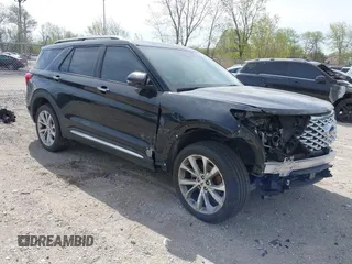 2021 Ford Explorer Platinum z VIN 1FM5K8HC7MGC28101, wystawiony jako IAAI lot #42126938 z przebiegiem 20 257 mil mil oraz . Historia ofert i sprzedaży dostępna na DreamBid. Obrazek 1.