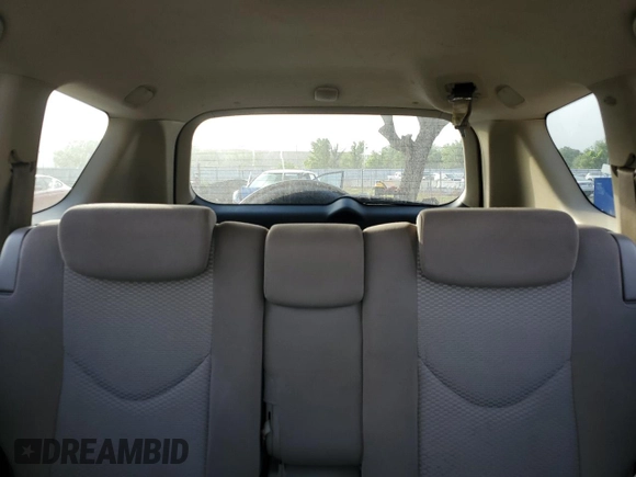 2007 Toyota RAV4 Limited with VIN JTMZK31V276005219, listed as a Copart auction lot 50070105 with 300,439 mi miles and Salvage Title. Bid and sale history available at carsss.com. Image 10.