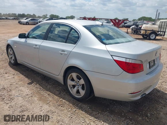 2008 BMW 5 Series 528i with VIN WBANU53558CT09789, listed as a IAAI auction lot 42073248 with 125,416 mi miles and . Bid and sale history available at carsss.com. Image 3.