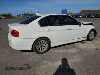 2007 BMW 3 Series 328i with VIN WBAVA33507PG49424, listed as a Copart auction lot 44634465 with 178,634 mi miles and Salvage Title. Bid and sale history available at DreamBid. Image 3.