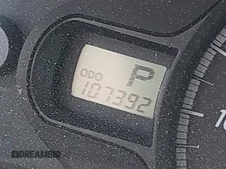 2014 Toyota Sienna LE AAS z VIN 5TDKK3DC9ES454227, wystawiony jako IAAI lot #42030131 z przebiegiem 107 392 mil mil oraz . Historia ofert i sprzedaży dostępna na DreamBid. Obrazek 15.