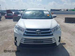 2018 Toyota Highlander LE z VIN 5TDZARFH9JS039822, wystawiony jako IAAI lot #41881905 z przebiegiem 125 094 mil mil oraz . Historia ofert i sprzedaży dostępna na DreamBid. Obrazek 12.