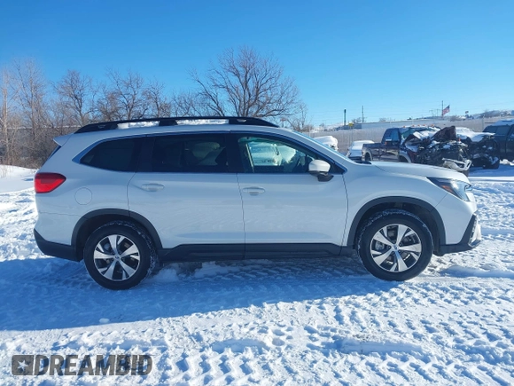 2024 Subaru Ascent Premium with VIN 4S4WMAED3R3422786, listed as a IAAI auction lot 41547892 with 18,021 mi miles and . Bid and sale history available at DreamBid. Image 14.