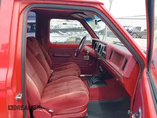 1987 Ford Bronco с VIN 1FMCU14T0HUD08801, выставлен на аукционе IAAI как лот 42483675 с пробегом 85 808 миль миль и . История ставок и продаж доступна на DreamBid. Изображение 5.