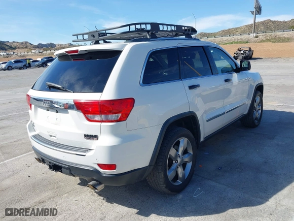 2012 Jeep Grand Cherokee Overland with VIN 1C4RJFCT0CC178071, listed as a IAAI auction lot 41825102 with 125,891 mi miles. Bid and sale history available at carsss.com. Image 4.