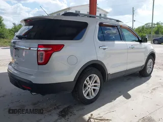 2011 Ford Explorer XLT with VIN 1FMHK7D83BGA41444, listed as a IAAI auction lot 41965742 with 101,633 mi miles and . Bid and sale history available at DreamBid. Image 4.