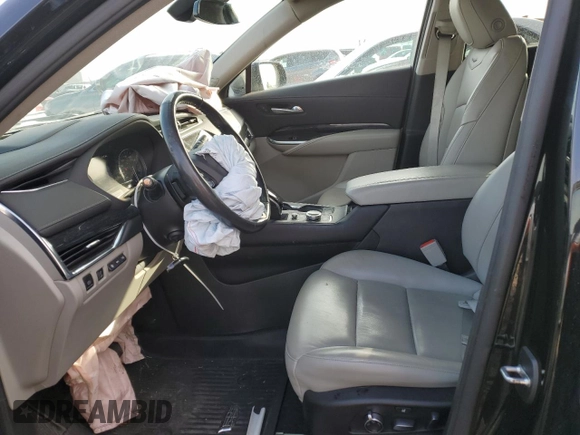 2021 Cadillac XT4 AWD Premium Luxury with VIN 1GYFZDR40MF080166, listed as a Copart auction lot 82883764 with 27,793 mi miles and Salvage Title. Bid and sale history available at carsss.com. Image 7.