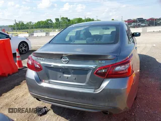 2017 Nissan Altima SV with VIN 1N4AL3AP5HC158441, listed as a IAAI auction lot 42147176 with 132,461 mi miles and . Bid and sale history available at DreamBid. Image 17.