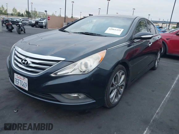 2014 Hyundai Sonata Limited with VIN 5NPEC4AB0EH818164, listed as a IAAI auction lot 42061434 with 120,228 mi miles and . Bid and sale history available at DreamBid. Image 2.