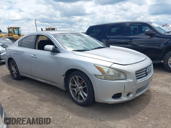 2014 Nissan Maxima SV z VIN 1N4AA5APXEC479159, wystawiony jako IAAI lot #42234950 z przebiegiem 187 187 mil mil oraz . Historia ofert i sprzedaży dostępna na DreamBid. Obrazek 1.