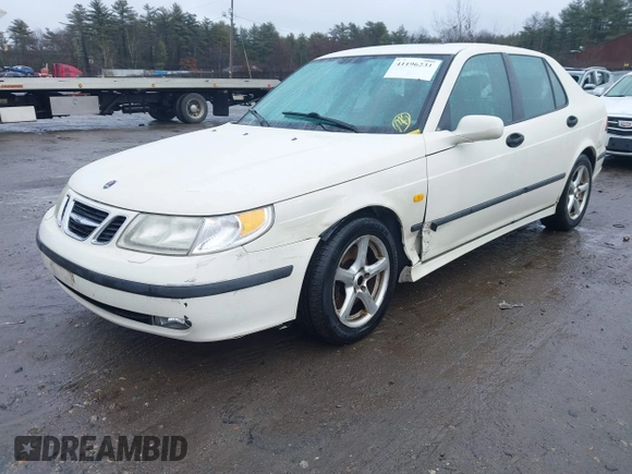 2004 Saab 9-5 Arc with VIN YS3ED49A443509003, listed as a IAAI auction lot 41196231 with 203,388 mi miles. Bid and sale history available at carsss.com. Image 2.