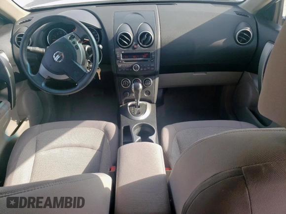 2010 Nissan Rogue S with VIN JN8AS5MT2AW009933, listed as a Copart auction lot 55039255 with 73,197 mi miles and Salvage Title. Bid and sale history available at DreamBid. Image 8.