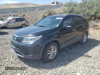 2014 Kia Sorento LX z VIN 5XYKTCA68EG486188, wystawiony jako Copart lot #53349245 z przebiegiem Nie podano mil oraz Szkoda całkowita • Salvage title. Historia ofert i sprzedaży dostępna na DreamBid. Obrazek 1.