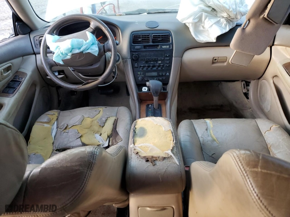 1997 Lexus ES 300 Luxury Sport Sdn with VIN JT8BF22G7V5003631, listed as a Copart auction lot 75107744 with 318,138 mi miles and Salvage Title. Bid and sale history available at carsss.com. Image 8.