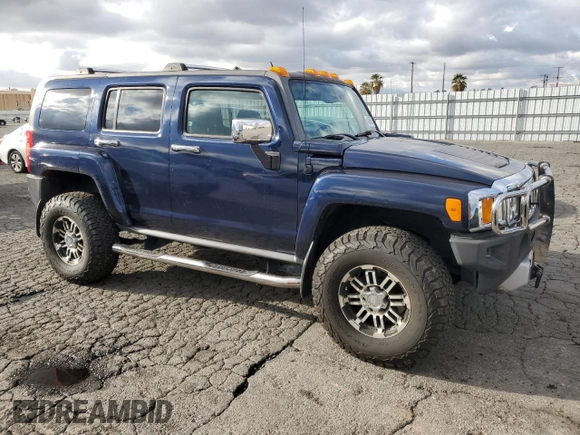 2008 Hummer H3 SUV Alpha with VIN 5GTEN13L088111401, listed as a Copart auction lot 43945055 with 71,244 mi miles and Salvage Title. Bid and sale history available at carsss.com. Image 4.