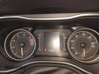 2020 Jeep Cherokee Latitude with VIN 1C4PJMCB7LD625377, listed as a IAAI auction lot 41584829 with 95,895 mi miles. Bid and sale history available at carsss.com. Image 7.
