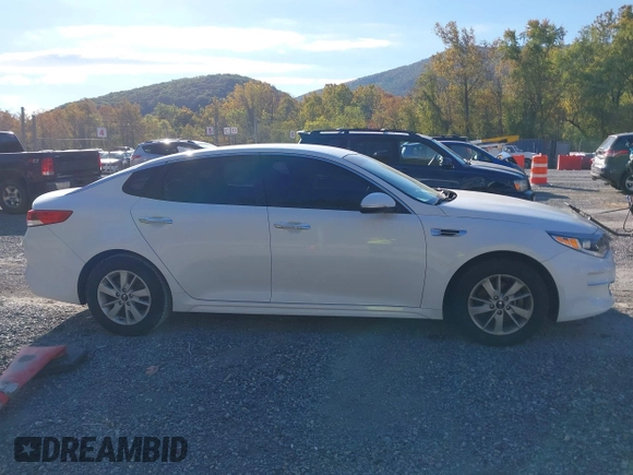 2016 Kia Optima LX with VIN 5XXGT4L31GG114472, listed as a IAAI auction lot 40584787 with 94,087 mi miles. Bid and sale history available at carsss.com. Image 13.