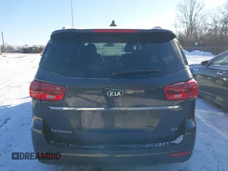 2020 Kia Sedona EX with VIN KNDMB5C11L6642600, listed as a IAAI auction lot 41332168 with 83,302 mi miles. Bid and sale history available at carsss.com. Image 16.