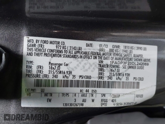 2013 Ford Focus SE with VIN 1FADP3F23DL242069, listed as a IAAI auction lot 41781817 with 265,630 mi miles. Bid and sale history available at carsss.com. Image 9.