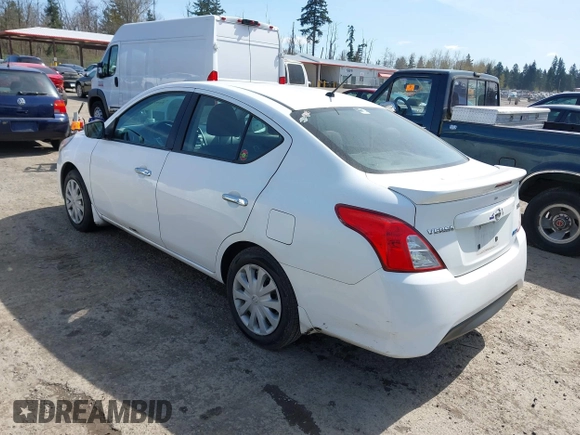 2015 Nissan Versa SV with VIN 3N1CN7AP6FL804076, listed as a IAAI auction lot 41970695 with 214,805 mi miles. Bid and sale history available at carsss.com. Image 3.