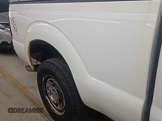 2011 Ford F-250 XL z VIN 1FT7X2B62BEC17045, wystawiony jako IAAI lot #42851395 z przebiegiem 73 355 mil mil oraz . Historia ofert i sprzedaży dostępna na DreamBid. Obrazek 27.