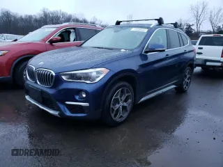 2019 BMW X1 xDrive28i with VIN WBXHT3C53K5L37533, listed as a Copart auction lot 71040942 with 44,237 mi miles. Bid and sale history available at carsss.com. Image 1.