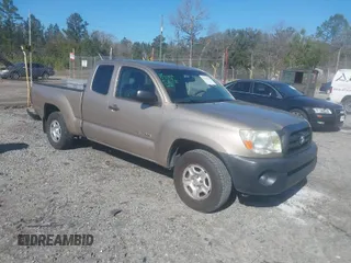 2008 Toyota Tacoma z VIN 5TETX22N38Z512604, wystawiony jako IAAI lot #41761364 z przebiegiem 163 545 mil mil oraz . Historia ofert i sprzedaży dostępna na DreamBid. Obrazek 1.
