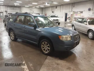 2007 Subaru Forester X w/Premium Pkg with VIN JF1SG65687G716673, listed as a IAAI auction lot 41539553 with 186,870 mi miles. Bid and sale history available at carsss.com. Image 1.