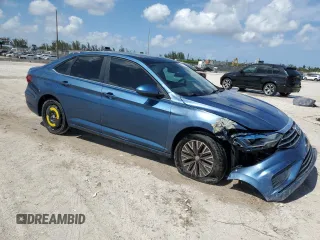 2020 Volkswagen Jetta S z VIN 3VWCB7BU4LM030441, wystawiony jako Copart lot #60974605 z przebiegiem 73 223 mil mil oraz Czysty tytuł • Clean title. Historia ofert i sprzedaży dostępna na DreamBid. Obrazek 4.
