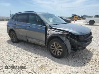 2018 Volkswagen Tiguan S z VIN 3VV1B7AX9JM068669, wystawiony jako Copart lot #56676365 z przebiegiem 178 679 mil mil oraz Szkoda całkowita • Salvage title. Historia ofert i sprzedaży dostępna na DreamBid. Obrazek 4.