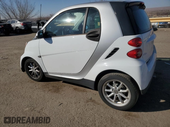 2010 Smart fortwo Pure with VIN WMEEJ3BA4AK341838, listed as a Copart auction lot 42514165 with 86,418 mi miles and Salvage title. Bid and sale history available at DreamBid. Image 2.