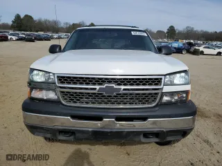 2005 Chevrolet Avalanche Z71 with VIN 3GNEK12ZX5G252768, listed as a Copart auction lot 43076865 with 181,213 mi miles and Clean Title. Bid and sale history available at carsss.com. Image 5.