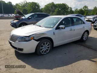 2011 Lincoln MKZ with VIN 3LNHL2JC5BR774127, listed as a Copart auction lot 62262825 with 272,697 mi miles and Salvage title. Bid and sale history available at DreamBid. Image 1.