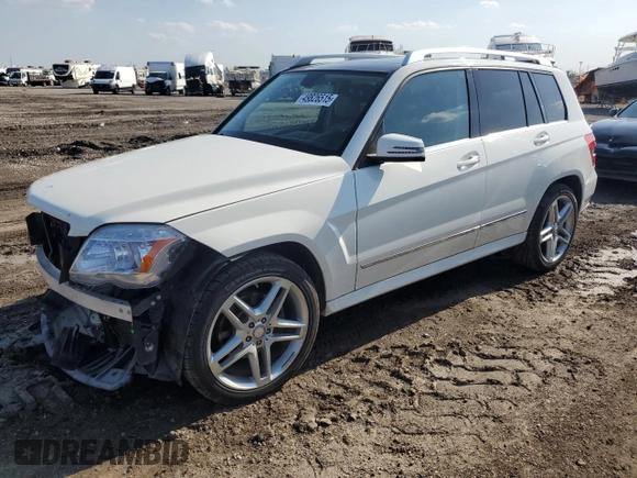 2011 Mercedes-Benz GLK 350 z VIN WDCGG5GB8BF602654, wystawiony jako Copart lot #49826515 z przebiegiem 150 517 mil mil oraz Szkoda całkowita • Salvage title. Historia ofert i sprzedaży dostępna na DreamBid. Obrazek 1.