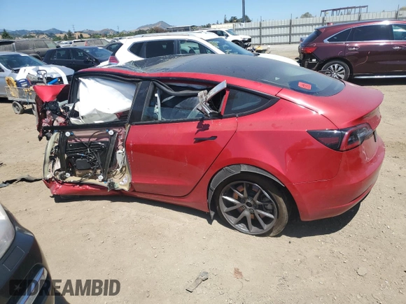 2022 Tesla Model 3 Long Range z VIN 5YJ3E1EB9NF357314, wystawiony jako Copart lot #61461405 z przebiegiem 39 506 mil mil oraz Czysty tytuł • Clean title. Historia ofert i sprzedaży dostępna na DreamBid. Obrazek 2.