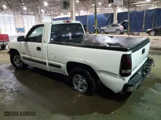 2002 Chevrolet Silverado 1500 with VIN 1GCEC14W42Z286600, listed as a Copart auction lot 42590885 with 234,109 mi miles and Salvage Title. Bid and sale history available at carsss.com. Image 2.