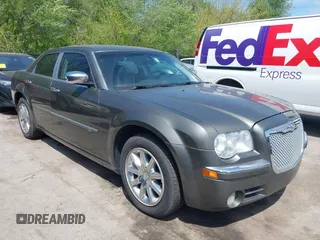 2008 Chrysler 300 C Hemi with VIN 2C3LA63H18H172015, listed as a IAAI auction lot 42055764 with 130,915 mi miles. Bid and sale history available at carsss.com. Image 1.
